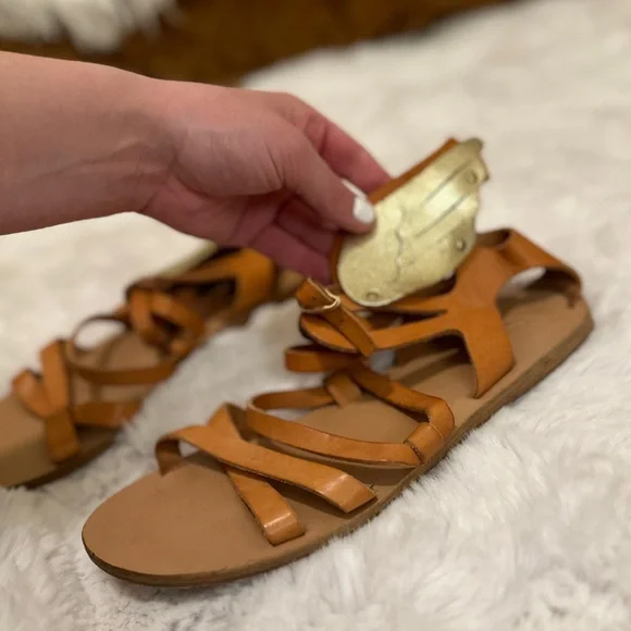 Ancient Greek Sandals Size 9 (fit like 8) all leather with gold wings pre-owned - Picture 6 of 9